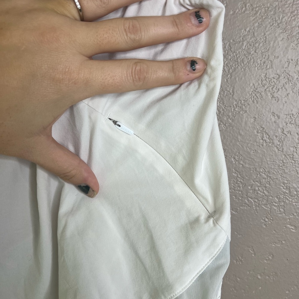 Athleta Mesh Racer Run 4” Short - Picture 5 of 7
